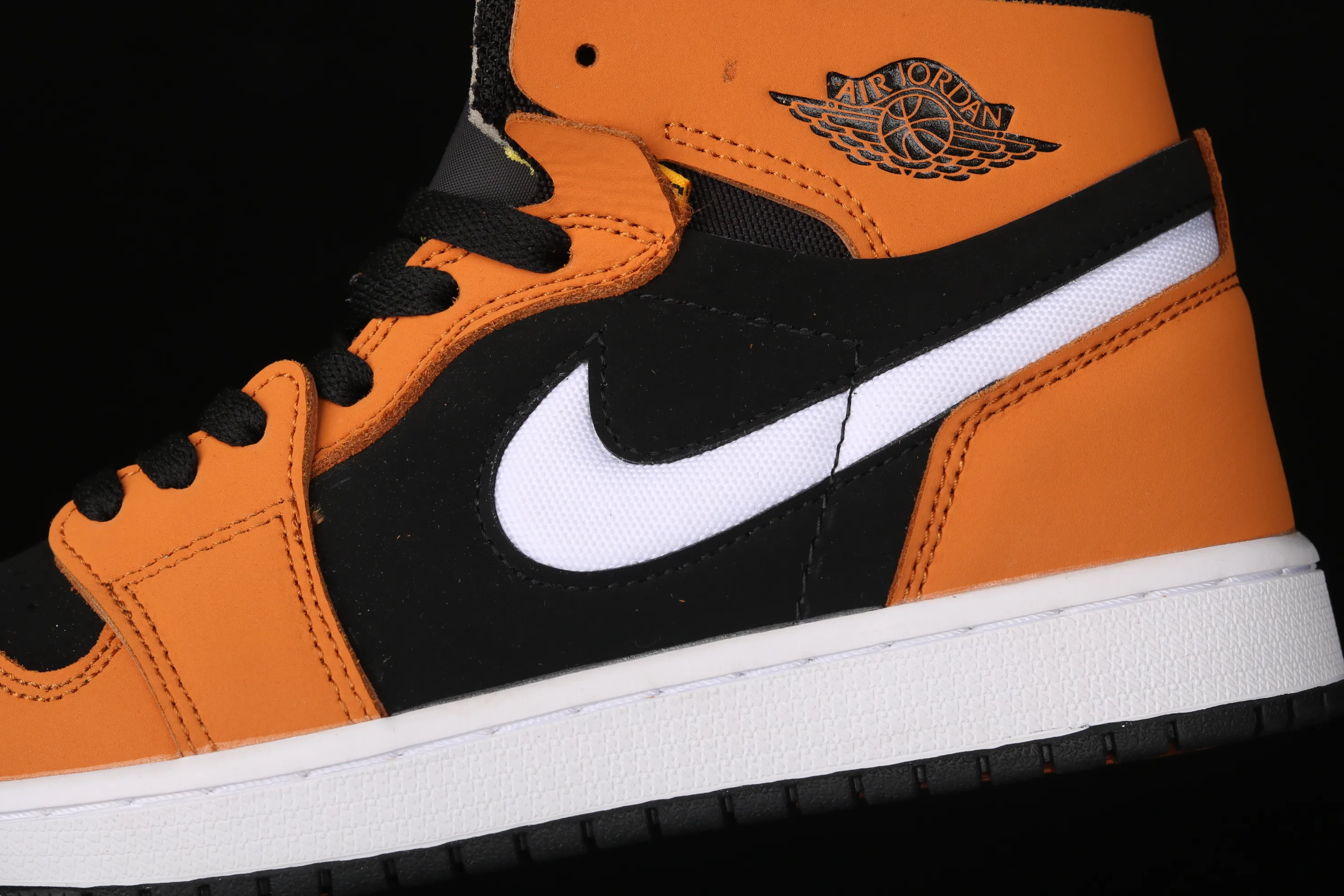 All categories Air Jordan Jordan series basketball shoes Air Jordan 1 High P version Air Air Jordan 1 High Zoom AJ1 Joe 1 black wheat color CT0978-002
